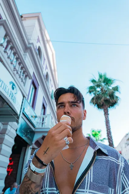 πΌ Zzzippoo Man - Ice Cream Man Album
