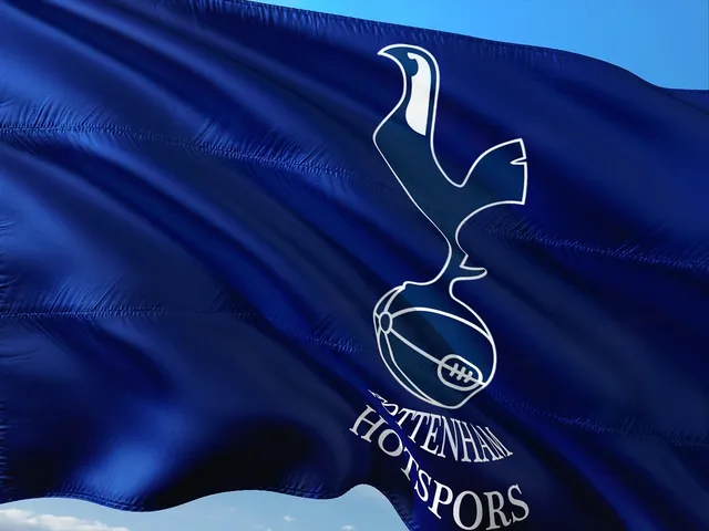 🎼 Tottenham Hotspur With Chas 'n' Dave - When The Year Ends In 1 Album