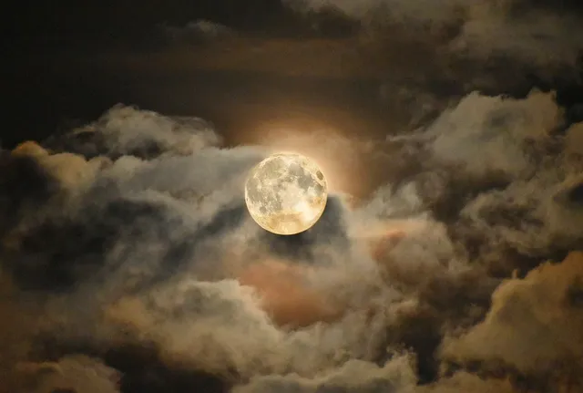🎼 Full Moon Radio / Hot Cops - Full Moon Radio / Hot Cops Album